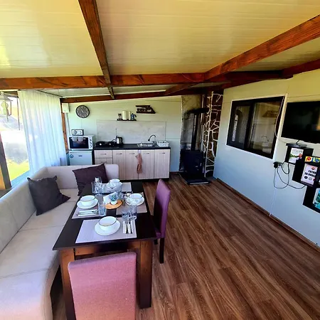 Zornica Casa de Férias *